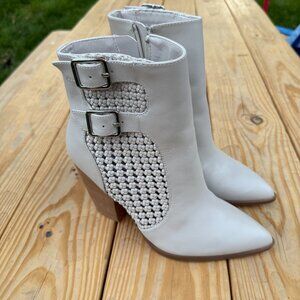 Steve Madden Liz Pointed Toe Leather Boots